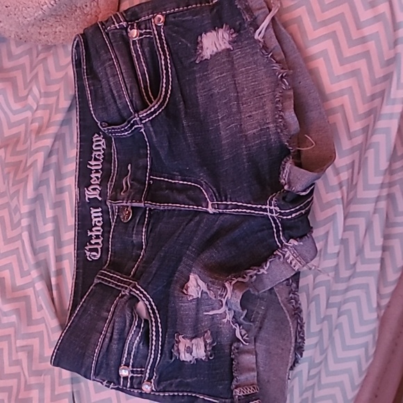 Jean shorts - Picture 3 of 4